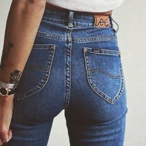 90s Vintage Lee Mom Jeans / High Waisted